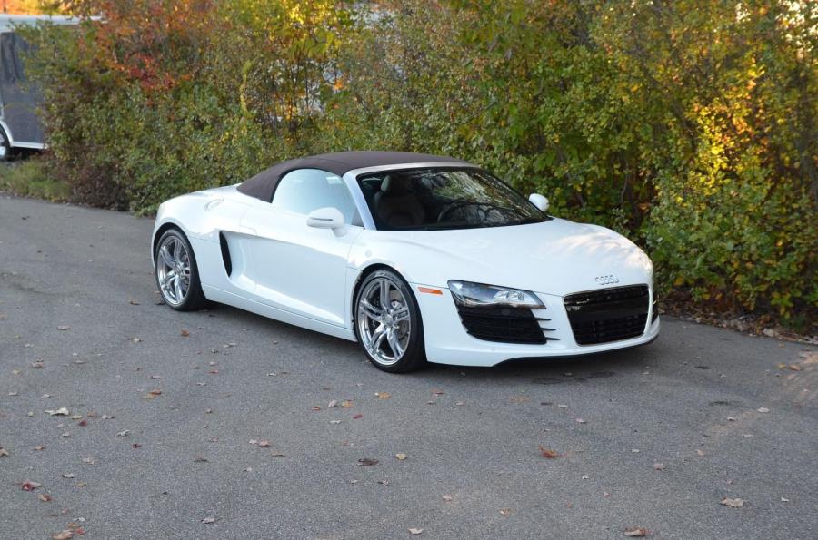  Audi R8 Spyder 2011 года  (NA) (фото 21 из 59)